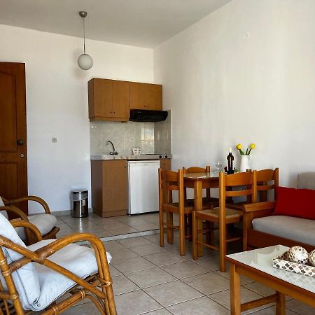 Michael Apartments Agia Marina  Luaran gambar